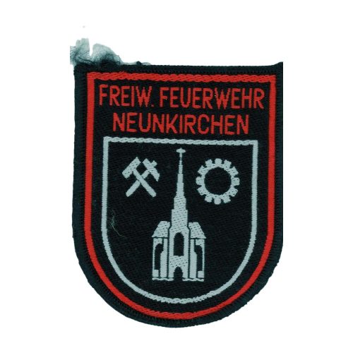 au33